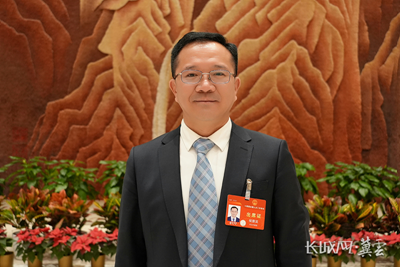 代表履責(zé)，兩會(huì)聲音｜中國樂凱黨委書記、董事長侯景濱履職盡責(zé)、建言獻(xiàn)策